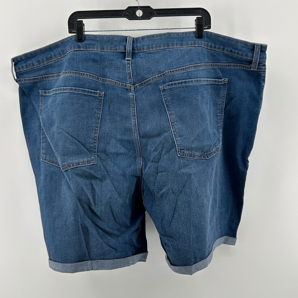 Old Navy Wow High Rise Cuffed Denim Shorts 30 Plus Size Medium Wash Blue NWT - Picture 9 of 11
